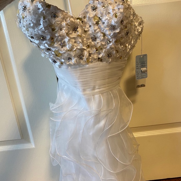 Formal Cocktail Prom Sweet Sixteen Rhinestone Dress White Size 6 - Picture 3 of 9